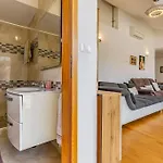 别墅 Vrcevan Modernes Haus Mit Pool *