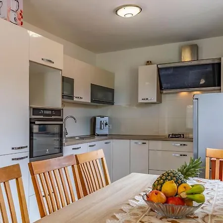 Vrcevan Modernes Haus Mit Pool Villa Medulin